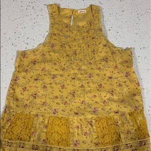 Yellow floral Holister tank top.
